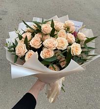 Букет Кремовые розы Латте в Чернушке