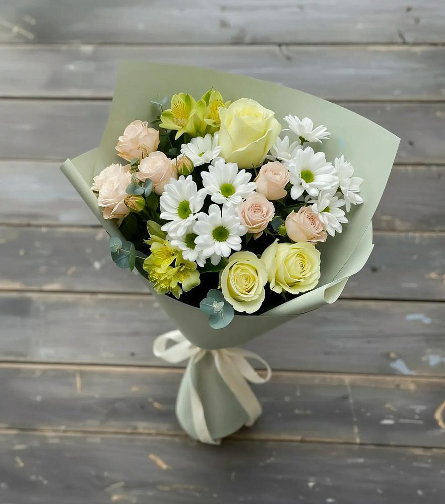 Букет цветов из: Альстромерии, Розы и Хризантемы в Чернушке