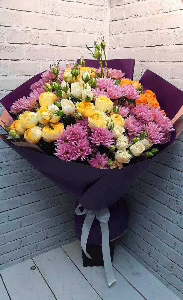 Букет цветов из: Хризантемы и Розы в Чернушке