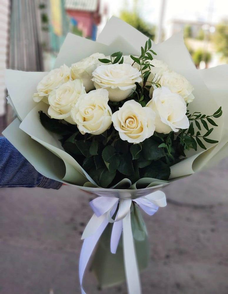 Букет Белые розы Проуд в Чернушке