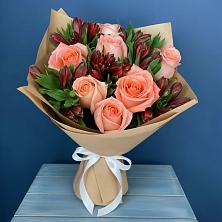 Букет цветов из:  Розы и Альстромерии в Чернушке