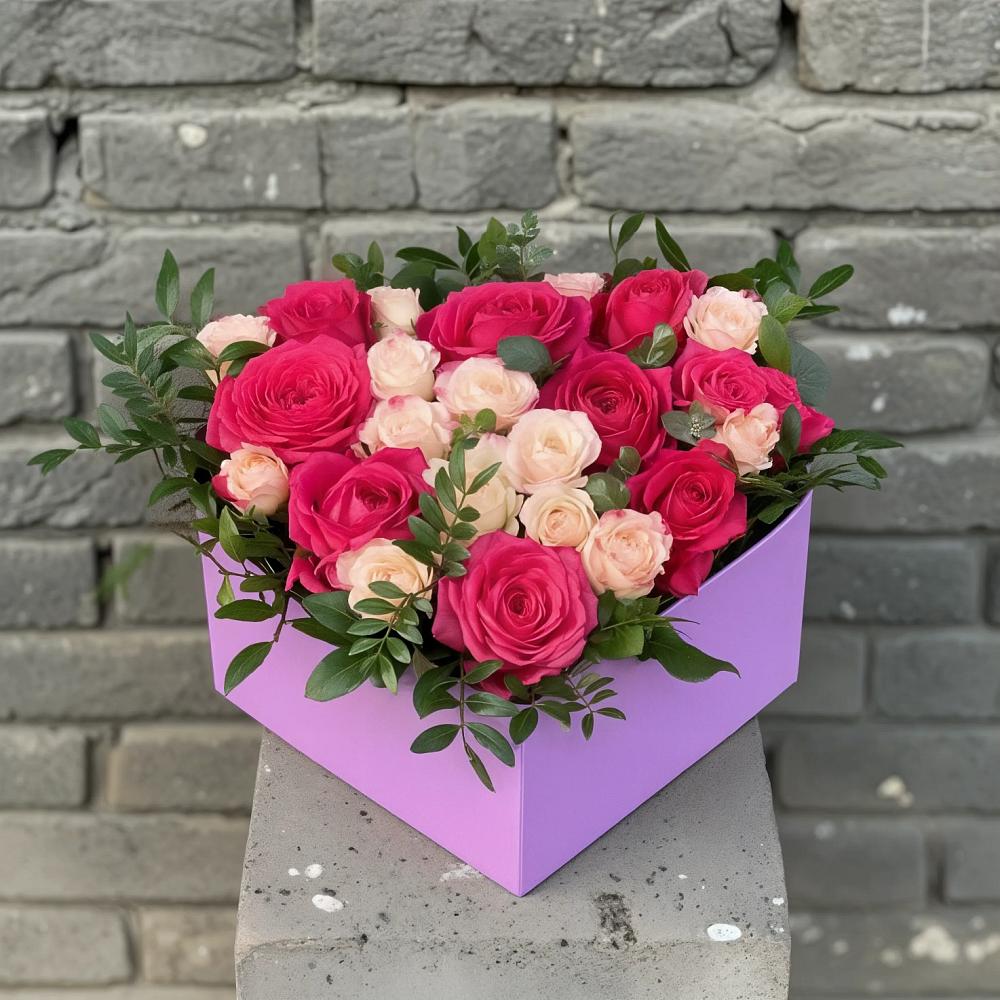 Цветочная композиция из Розы в коробке в Чернушке