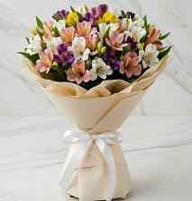 Букет цветов из:  Альстромерии в Чернушке