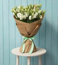 Букет цветов из:  Лизиантусы в Чернушке