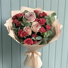 Букет цветов из:  Гвоздики и Розы в Чернушке